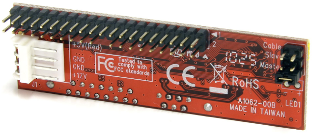 SATA%20to%203.5%20IDE%20Dönüştürücü%20Adaptör%20(Düşey%20Model)%20(erkek-erkek)